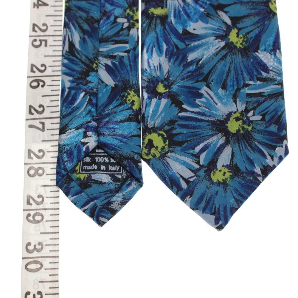Italo Ferretti NWT Neck Tie in Shades of Blue Floral Print 100% Silk